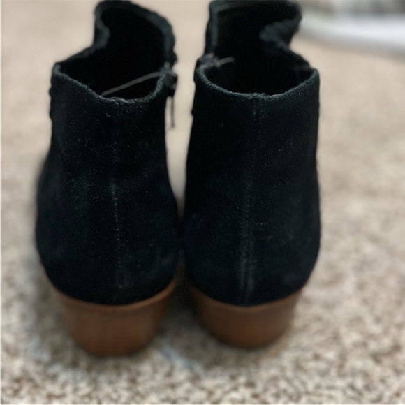 Black Suede Ankle Boots Jack Rogers Size 9M Side Zipper - Picture 4 of 11